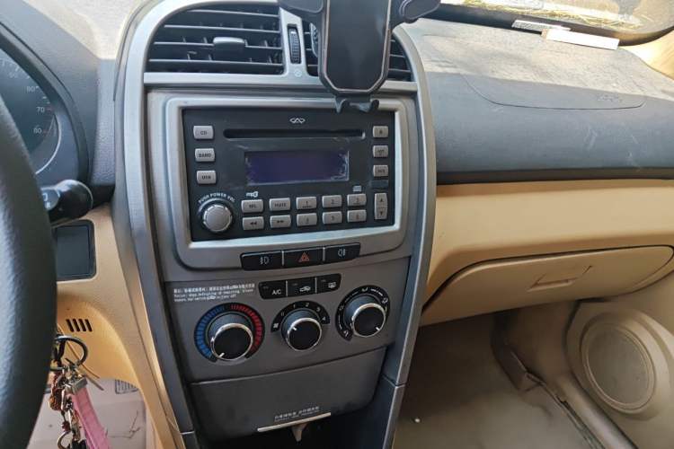 Used Chery Tiggo 2010 Elite Edition 1.6L Manual Comfort Model Audio And AC Panel