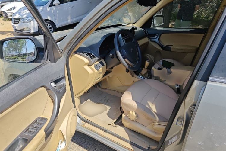 Used Chery Tiggo 2010 Elite Edition 1.6L Manual Comfort Model Driver Seat
