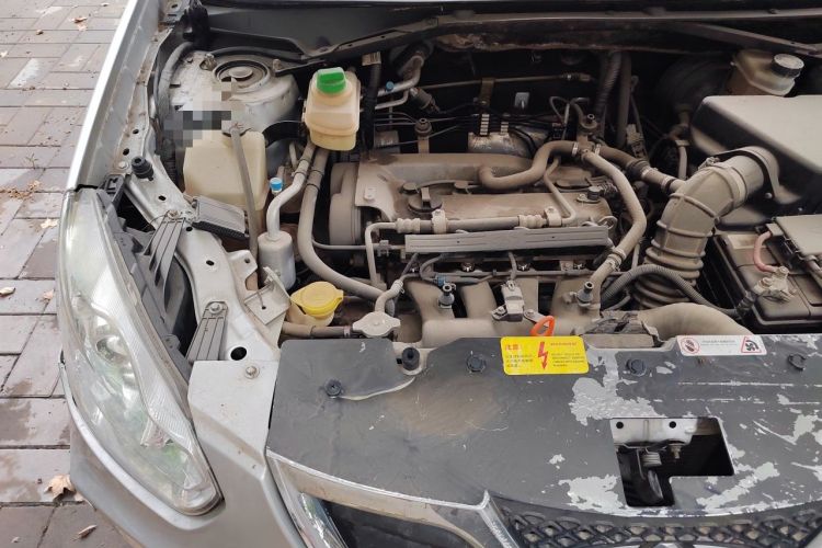 Used Chery Tiggo 2010 Elite Edition 1.6S Manual Comfort Model Engine Bay Right