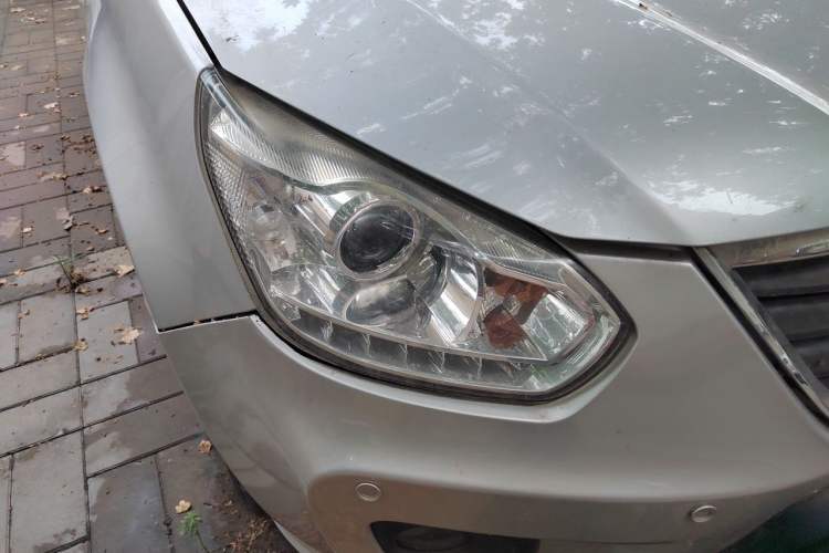Used Chery Tiggo 2010 Elite Edition 1.6S Manual Comfort Model Right Front Headlight