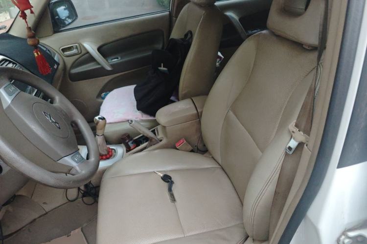 Used Chery Tiggo 2010 Elite Edition 2.0L Manual Luxury Model Left Front Seat