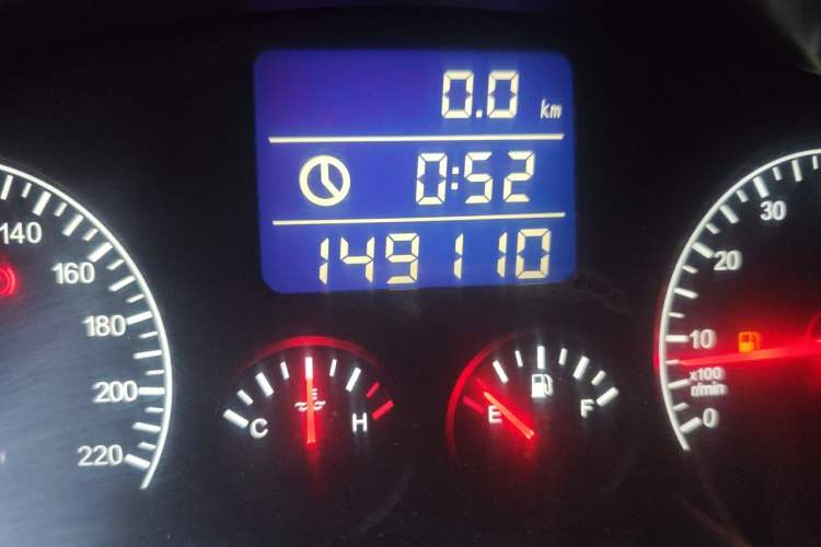 Used Chery Tiggo 2010 Elite Edition 2.0L Manual Luxury Model Odometer Close Up