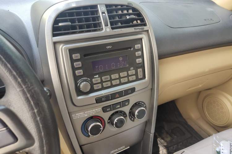 Used Chery Tiggo 2011 Elite Edition 1.6L Manual Comfort DVVT Audio And AC Panel