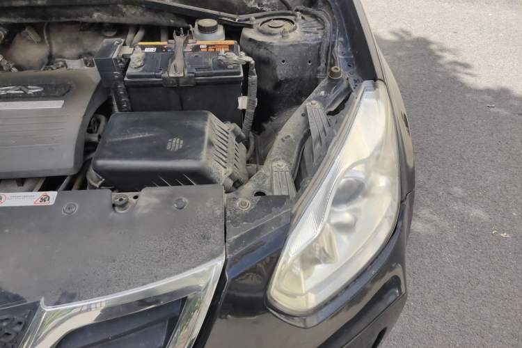 Used Chery Tiggo 2011 Elite Edition 1.6L Manual Comfort DVVT Engine Bay Left