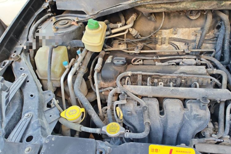 Used Chery Tiggo 2011 Elite Edition 1.6L Manual Luxury DVVT Engine Bay Right