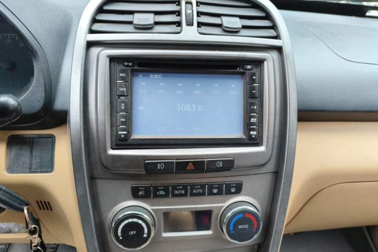Used Chery Tiggo 2011 Elite Edition 1.6L Manual Comfort DVVT Audio And AC Panel
