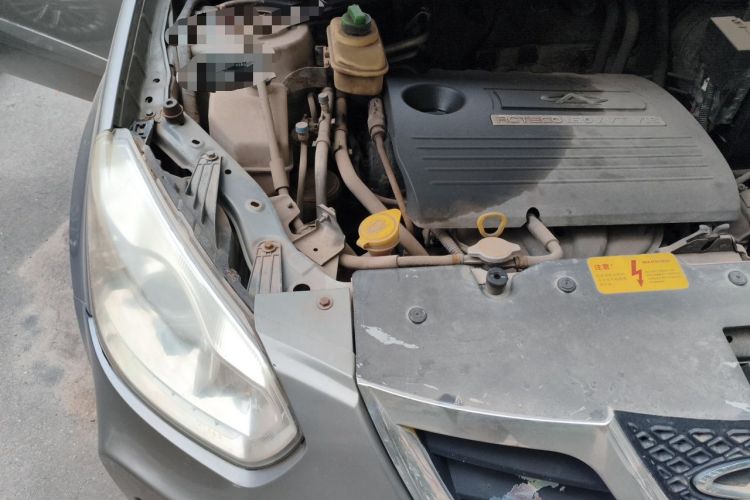 Used Chery Tiggo 2011 Elite Edition 1.6L Manual Comfort DVVT Engine Bay Right