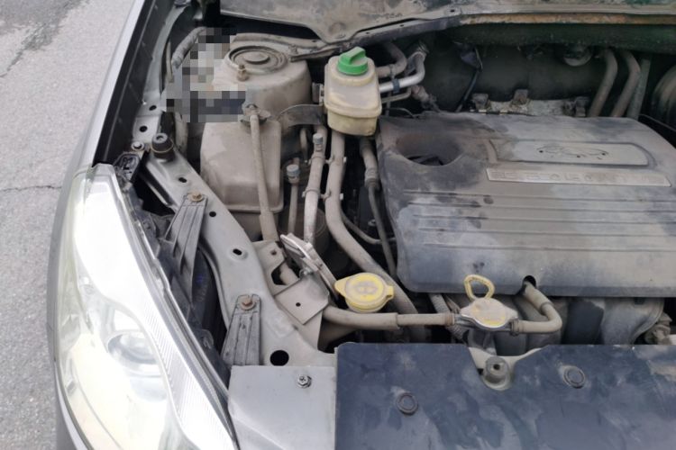 Used Chery Tiggo 2011 Elite Edition 1.6L Manual Comfort DVVT Engine Bay Right