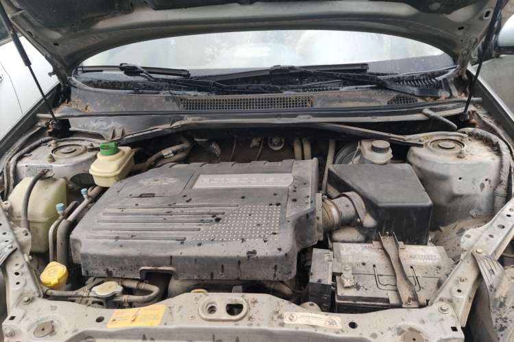 Used Chery Tiggo 2011 Elite Edition 1.6L Manual Comfort DVVT Engine Bay