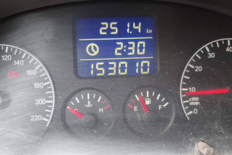 Used Chery Tiggo 2011 Elite Edition 1.6L Manual Comfort DVVT Odometer Close Up