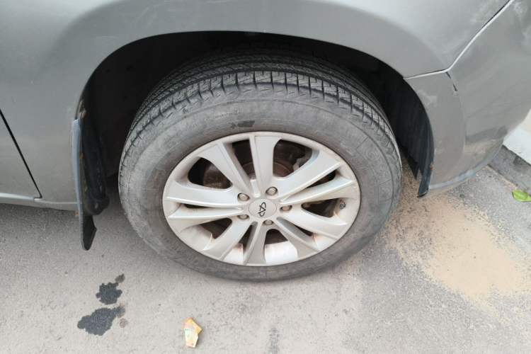 Used Chery Tiggo 2011 Elite Edition 1.6L Manual Comfort DVVT Right Front Wheel Hub