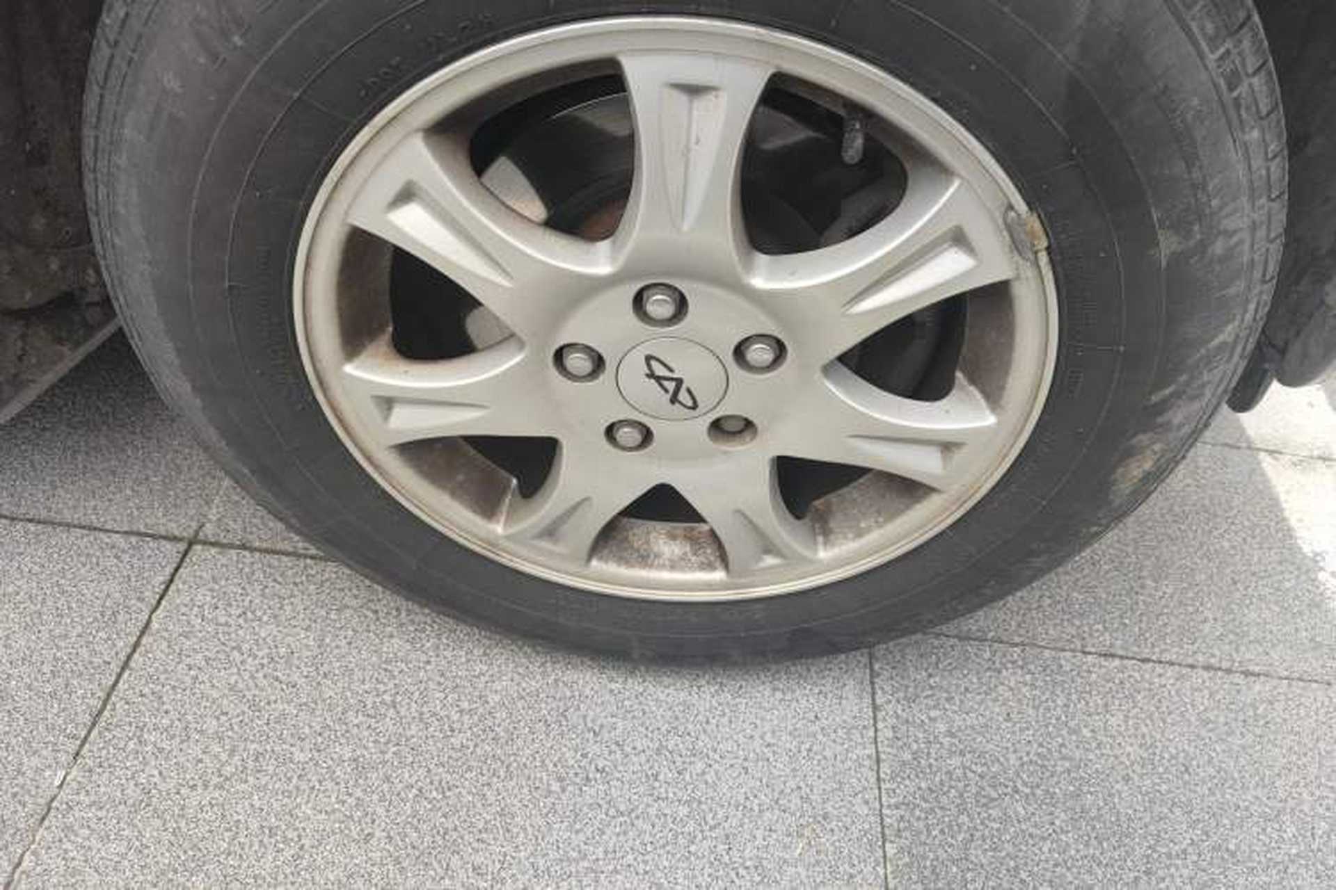 Used Chery Tiggo 2011 Elite Edition 1.6L Manual Comfort DVVT Right Front Wheel Hub