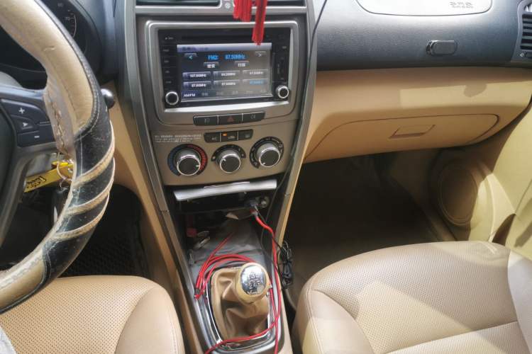 Used Chery Tiggo 2011 Elite Edition 1.6L Manual Luxury DVVT Audio And AC Panel