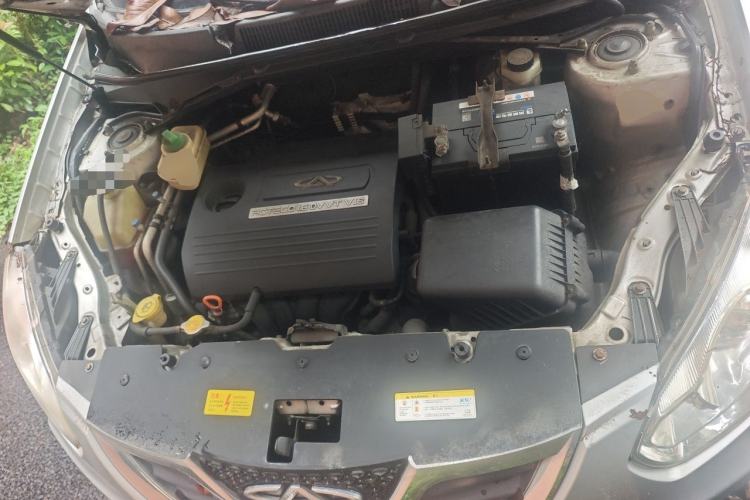 Used Chery Tiggo 2011 Elite Edition 1.6L Manual Comfort DVVT Engine Bay