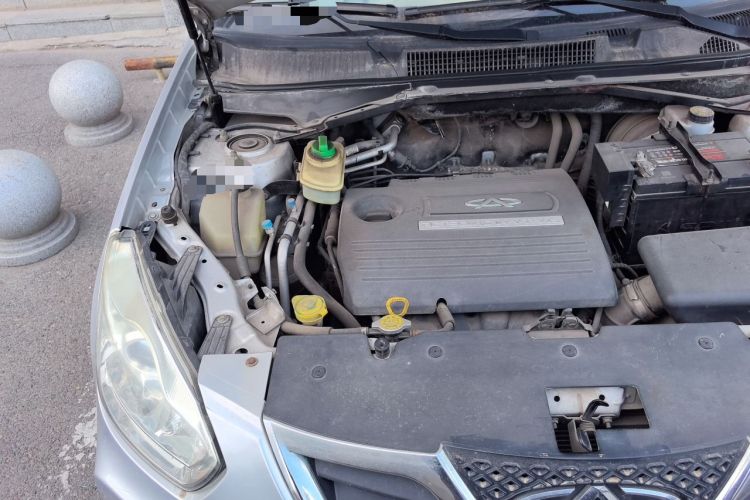 Used Chery Tiggo 2011 Elite Edition 1.6L Manual Comfort DVVT Engine Bay Right