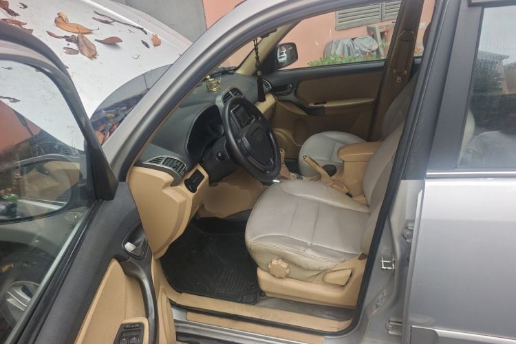 Used Chery Tiggo 2011 Elite Edition 1.6L Manual Comfort DVVT Left Front Seat