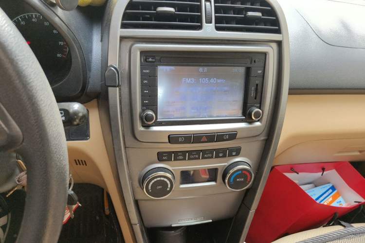 Used Chery Tiggo 2011 Elite Edition 1.6L Manual Comfort DVVT Audio And AC Panel
