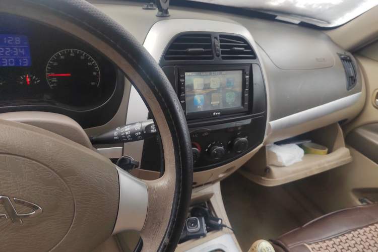 Used Chery Tiggo 2012 Classic Edition 1.6L Manual Comfort Model Audio And AC Panel
