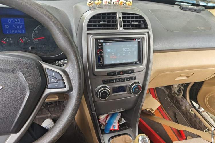 Used Chery Tiggo 2012 Elite Edition Facelift 1.6L Manual Comfort DVVT Audio And AC Panel