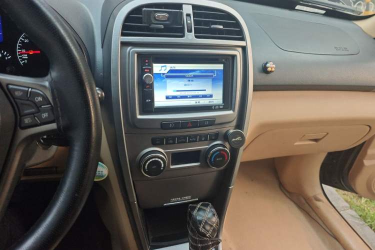 Used Chery Tiggo 2012 Elite Edition 1.6L CVT Comfort DVVT Model Audio And AC Panel