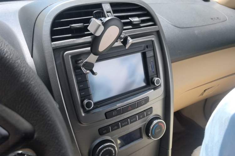 Used Chery Tiggo 2012 Elite Edition Facelift 1.6L CVT Comfort DVVT Model Audio And AC Panel