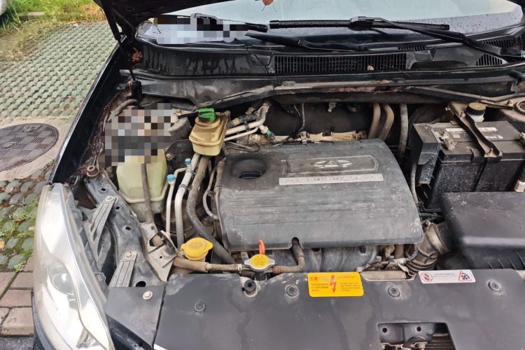 Used Chery Tiggo 2012 Elite Edition Facelift 1.6L Manual Comfort DVVT Engine Bay Right