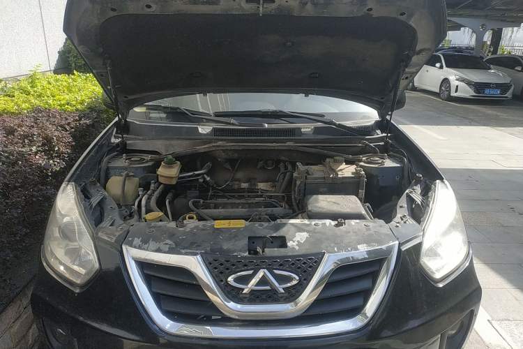 Used Chery Tiggo 2012 Elite Edition 1.6L Manual Comfort DVVT Engine Bay