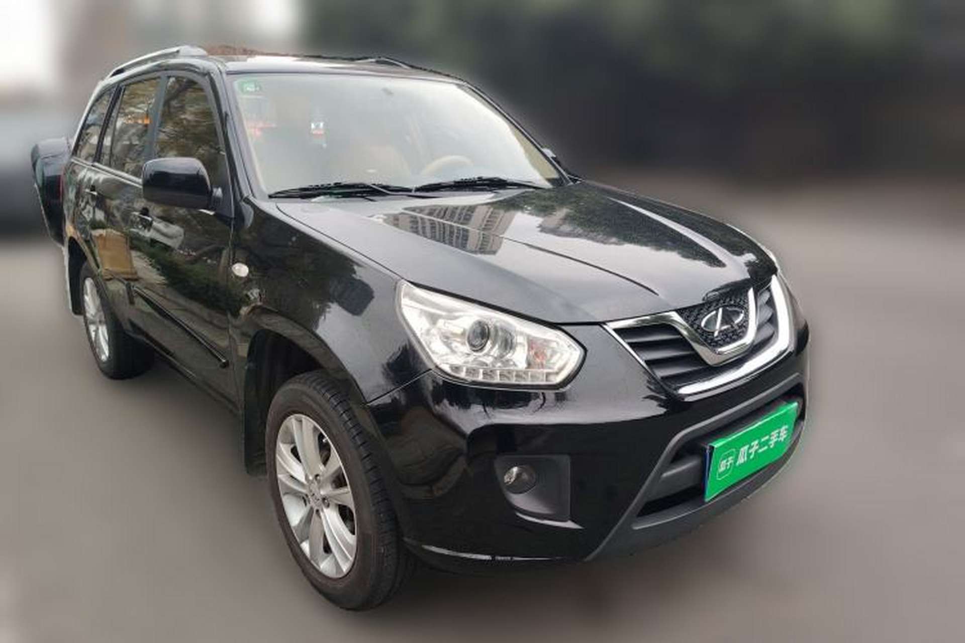 Used Chery Tiggo 2012 Elite Edition Facelift 1.6L Manual Comfort DVVT Front Right 45 Deg
