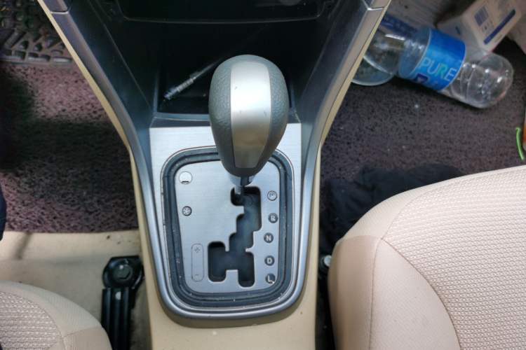 Used Chery Tiggo 2012 Elite Edition 1.6L CVT Comfort DVVT Model Gear Lever