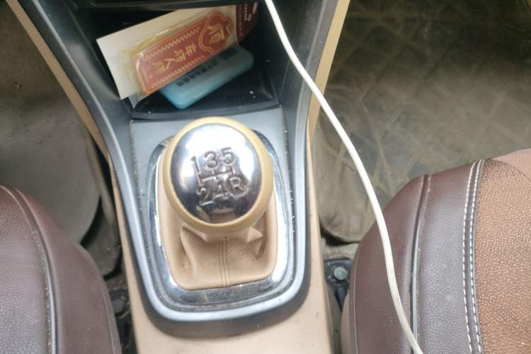 Used Chery Tiggo 2012 Elite Edition 1.6L Manual Comfort DVVT Gear Lever