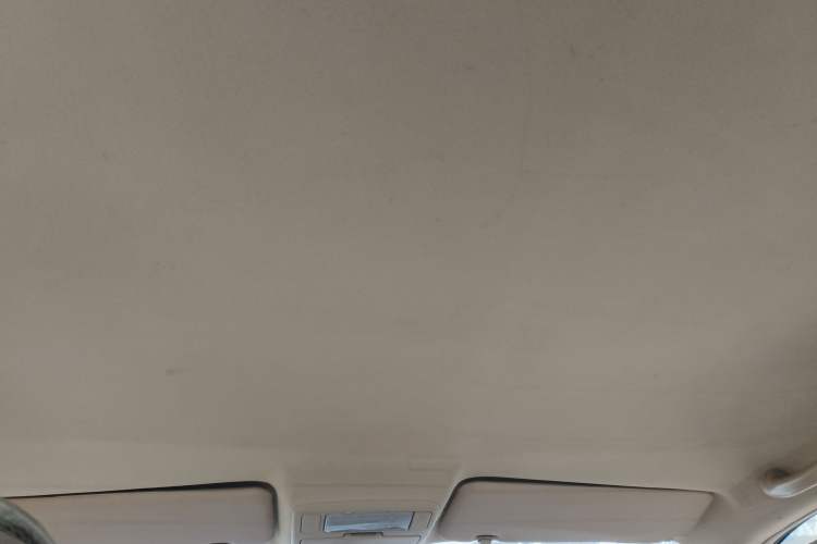 Used Chery Tiggo 2012 Elite Edition 1.6S Manual Comfort Model Headliner