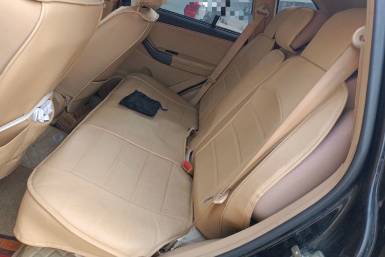 Used Chery Tiggo 2012 Elite Edition 1.6L Manual Comfort DVVT Interior 4