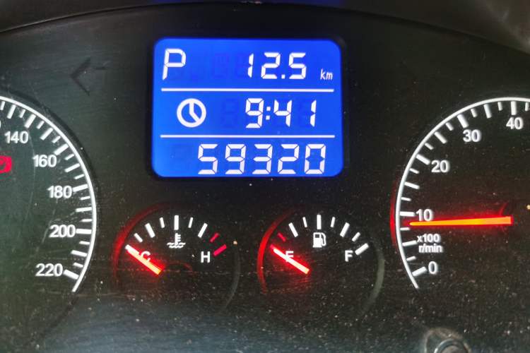 Used Chery Tiggo 2012 Elite Edition 1.6L CVT Comfort DVVT Model Odometer Close Up