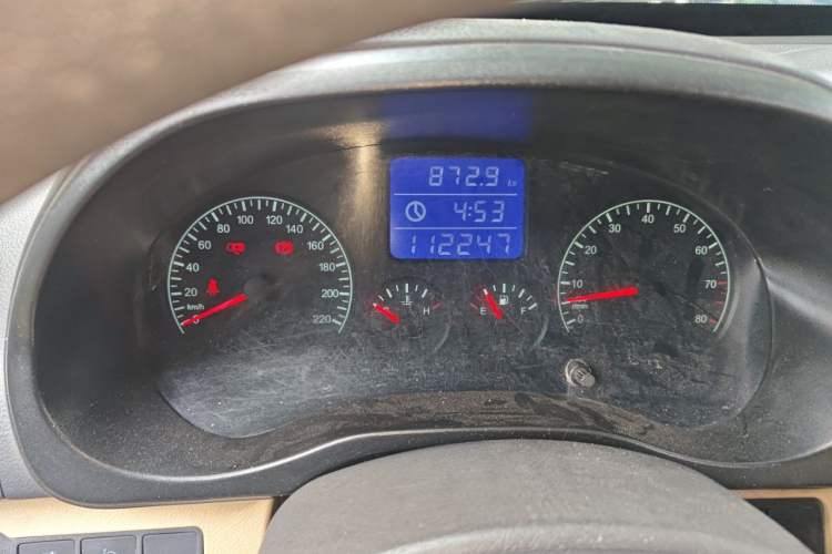 Used Chery Tiggo 2012 Elite Edition Facelift 1.6L Manual Comfort DVVT Odometer Close Up