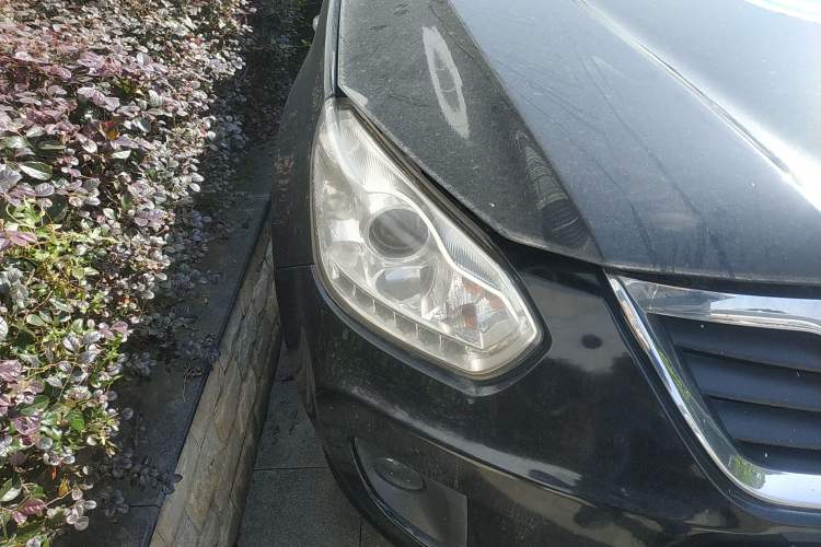 Used Chery Tiggo 2012 Elite Edition 1.6L Manual Comfort DVVT Right Front Headlight