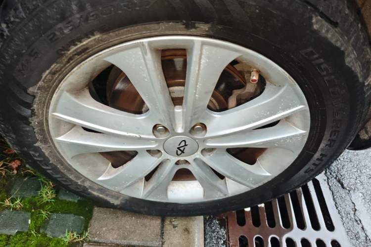 Used Chery Tiggo 2012 Elite Edition Facelift 1.6L Manual Comfort DVVT Right Front Wheel Hub