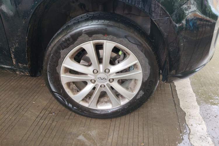 Used Chery Tiggo 2012 Elite Edition Facelift 1.6L Manual Comfort DVVT Right Front Wheel Hub