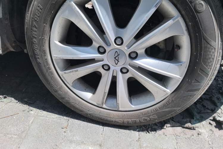 Used Chery Tiggo 2012 Elite Edition Facelift 1.6L CVT Comfort DVVT Model Right Front Wheel Hub