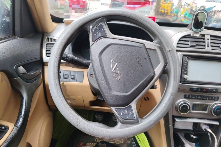 Used Chery Tiggo 2012 Elite Edition Facelift 1.6L Manual Comfort DVVT Steering Wheel