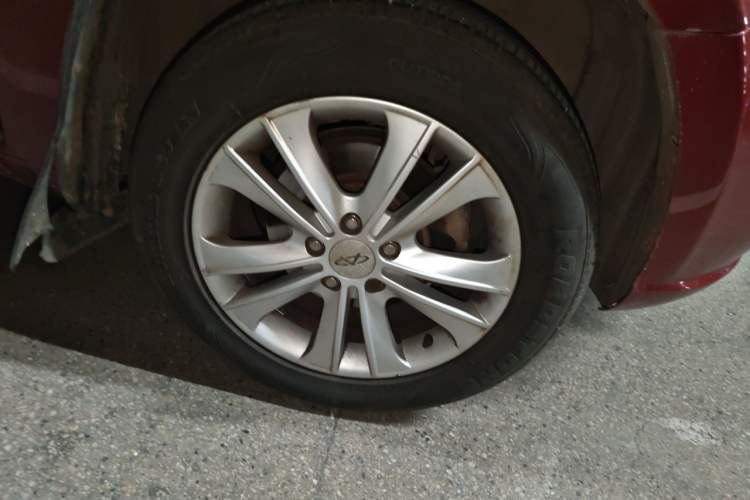Used Chery Tiggo 2012 Elite Edition 1.6L Manual Luxury DVVT Model Right Front Wheel Hub
