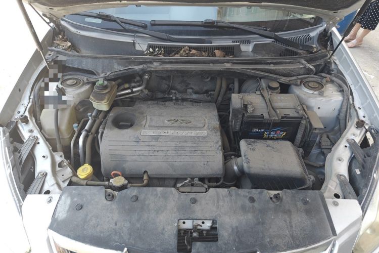 Used Chery Tiggo 2012 Elite Edition Facelift 1.6L CVT Comfort DVVT Model Engine Bay