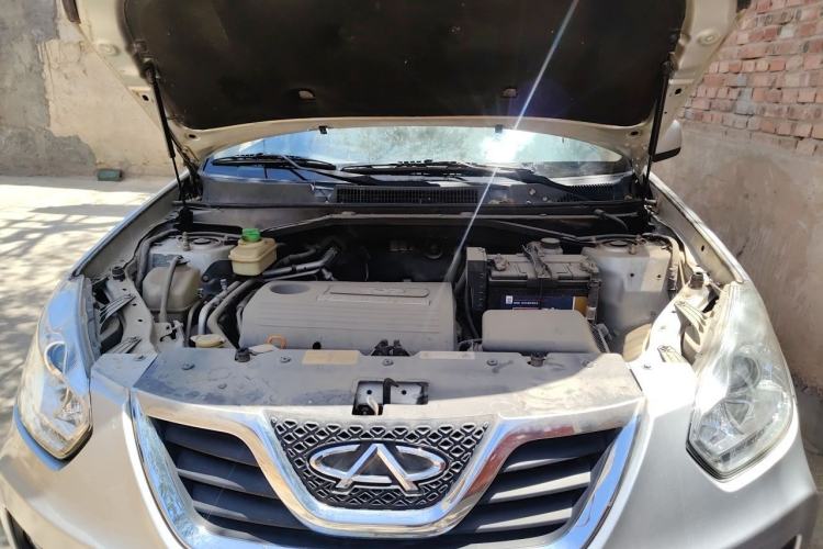 Used Chery Tiggo 2012 Elite Edition 1.6L Manual Comfort DVVT Engine Bay