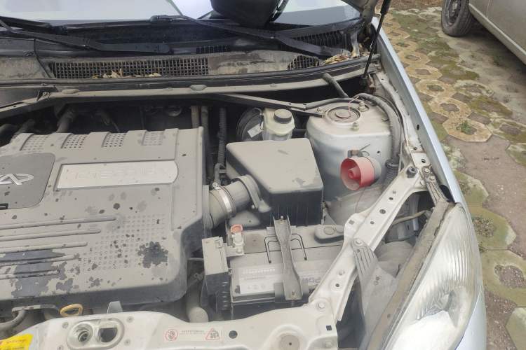 Used Chery Tiggo 2012 Classic Edition 1.6L Manual Comfort Model Engine Bay Left