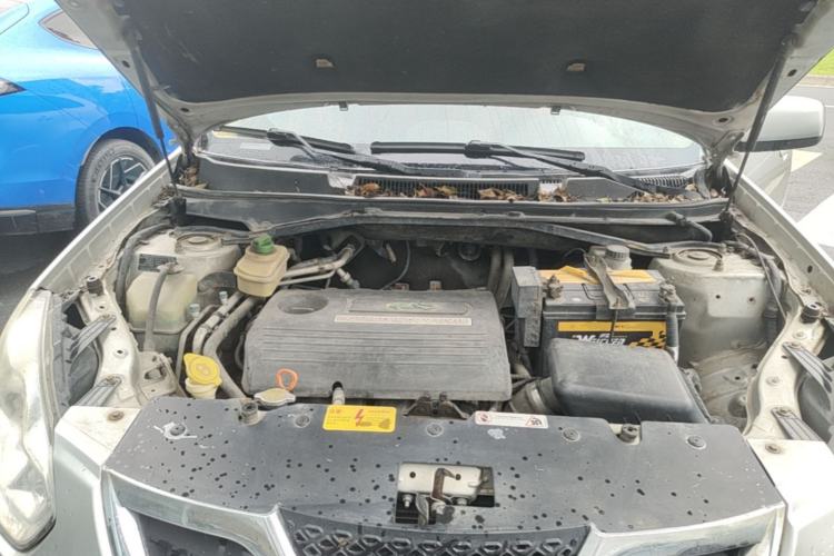 Used Chery Tiggo 2012 Elite Edition 1.6L Manual Comfort DVVT Engine Bay