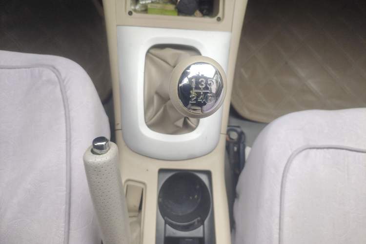Used Chery Tiggo 2012 Classic Edition 1.6L Manual Comfort Model Gear Lever