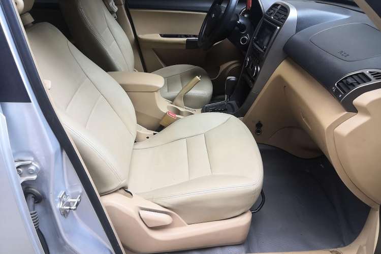 Used Chery Tiggo 2012 Elite Edition 1.6L CVT Comfort DVVT Model Right Front Seat