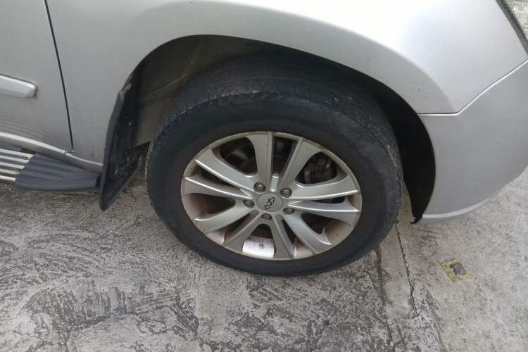 Used Chery Tiggo 2012 Elite Edition Facelift 1.6L Manual Comfort DVVT Right Front Wheel Hub