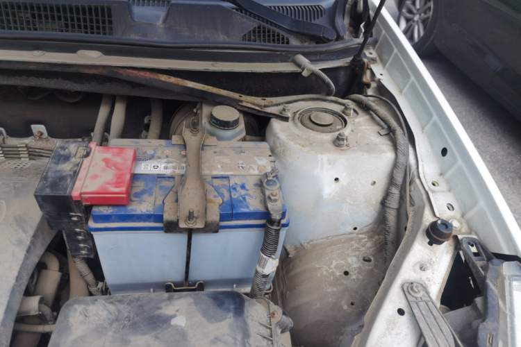 Used Chery Tiggo 2012 Elite Edition 1.6L Manual Comfort DVVT Engine Bay Left