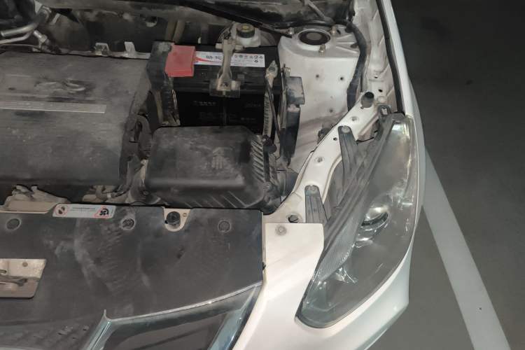 Used Chery Tiggo 2012 Elite Edition 1.6L CVT Comfort DVVT Model Engine Bay Left