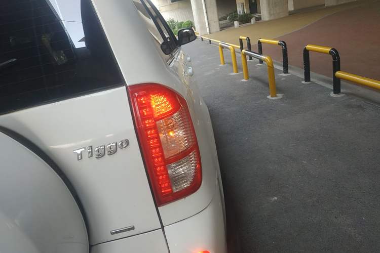 Used Chery Tiggo 2012 Elite Edition Facelift 1.6L Manual Comfort DVVT Exterior 6